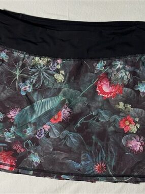 Lululemon Floral Tropical Print Skirt with Black Waistband - 8